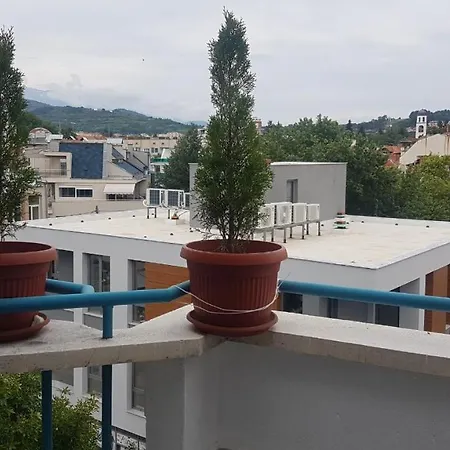 за 3*